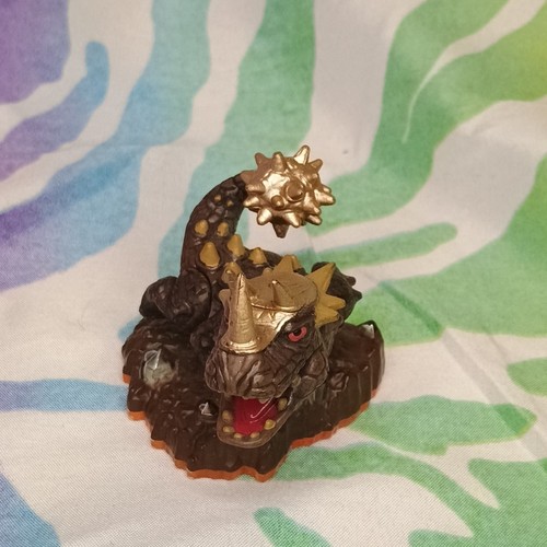 Skylanders Giants Bash Figure With Stat Card - Picture 2 of 8
