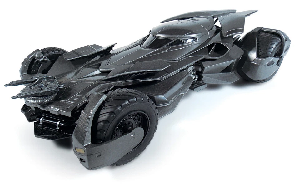 MOEBIUS MODELS BATMAN BATMOBILE PLASTIC MODEL KIT 1:25 SCALE SKILL 3 MOE964 NEW - Image 3 of 4
