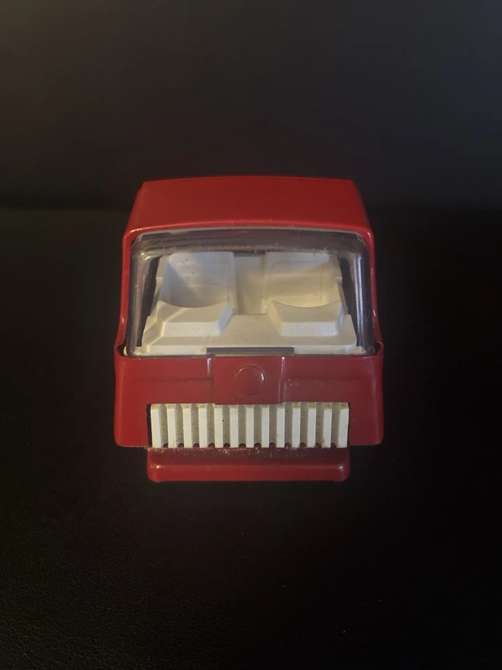 Vintage 1960s Tonka Cab Red Semi Truck Cab Only, Mound Minn USA Pressed Steel - Image 2 of 3
