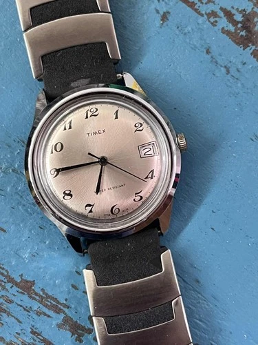 Vintage 1979 Men’s Timex Marlin 37 MM Windup Watch with date - Great Price