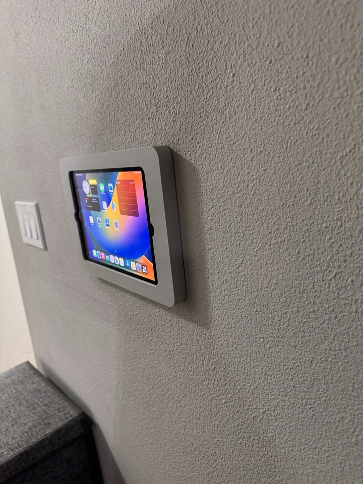 ipad wall mount For iPad 5th Gen Fits Screen-9.2 Screen - Image 2 of 4