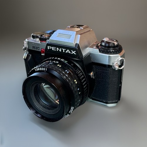 Cámara Pentax Program Plus 35 mm con lente, cordón y flash AF200T - negra y plateada - Imagen 4 de 22