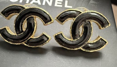 Brandneu Coco Chanel CC Große Logo Ohrstecker Gold Schwarz 
