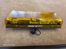 Whelen R2lppa Responder Lp Series Amber Led Lightbar Open Box Whelen R2lppa Responder Lp Series Amber Led Lightbar Open Box