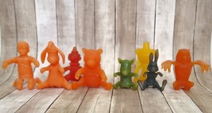 Vintage 1960s Nabisco Winnie The Pooh Spoon Sitter Cereal Lot of 8 Bowl Hangers