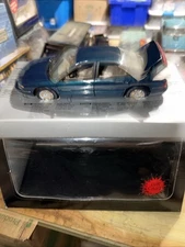 1996 Chrysler Concorde - Brookfield Collectors Guild 1:24 Diecast L  Green Blue