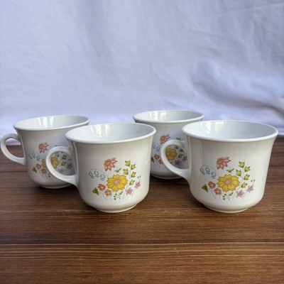 Vintage Corelle Corning Spring Meadow Coffee Tea Mugs Set of 4 Embossed Logo