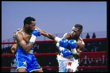 Donald Curry Terry Norris throw punches at each other in Palm Spri- Old Photo 1