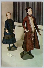 The Bustle Dresses Exhibition Hall of American Costumes Fashion Glamor