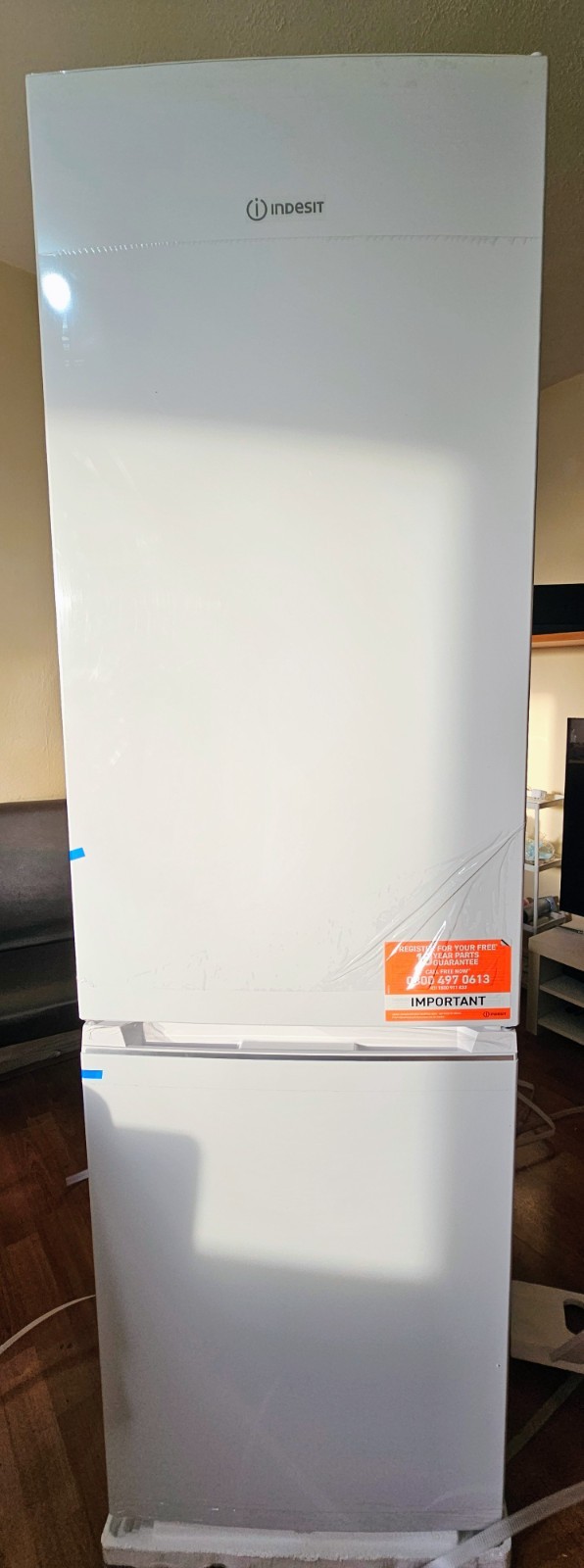 INDESIT Total No Frost INKF 8251 W4UK 70/30 Fridge Freezer - White