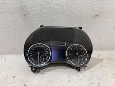 Mercedes-Benz B W246 W242 2014 Geschwindigkeitsmesser Cockpit A2469006111