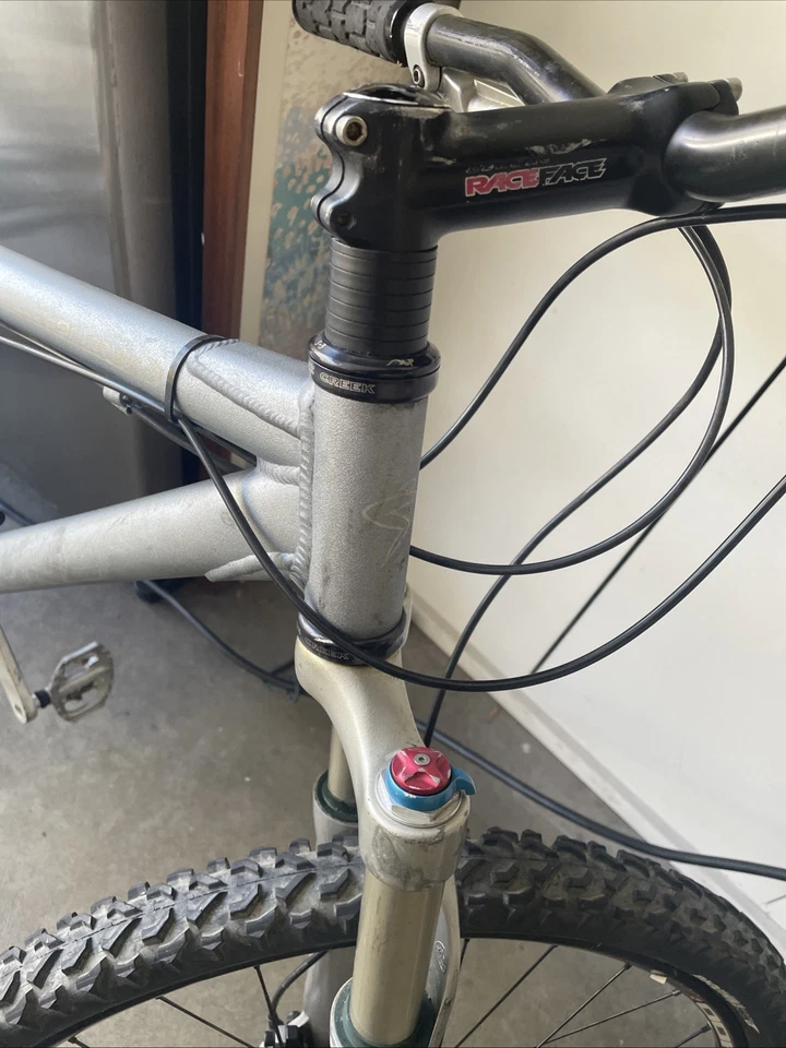 Santa Cruz Blur XCB Mountain Bike Shimano Deore XT - Image 4 of 4