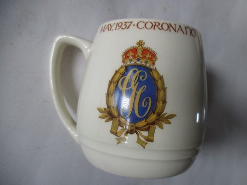 Two Collectable King George VI and Queen Elizabeth 1937 Coronation Mugs - Foto 3 di 10