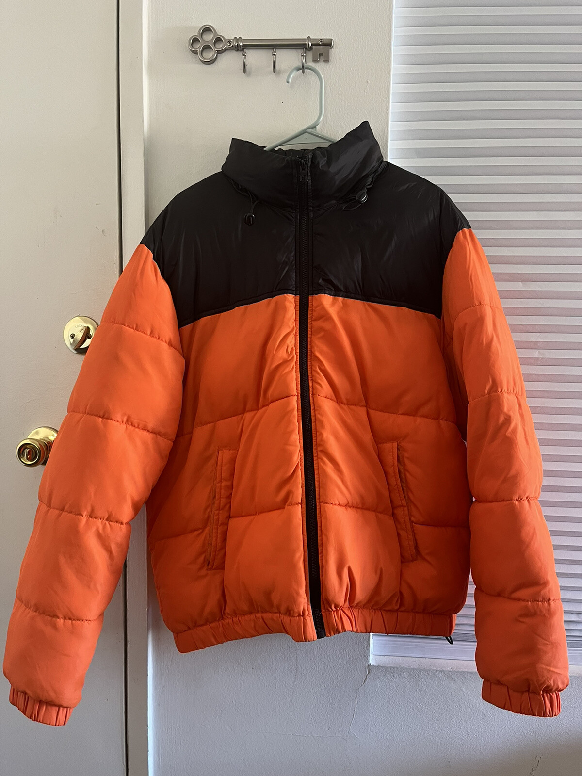 Large, H\u0026M (Orange/Black) Two-Tone 