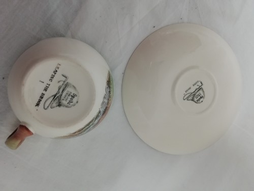 COPELAND SPODE TEACUP & SAUCER HUNTING SCENES "LEAPING THE BROOK" & "GONE AWAY" - Picture 6 of 8