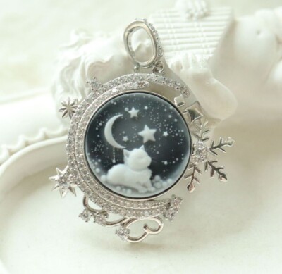 N18 Pendant Cat in Moonlight Mother of Pearl Agate Black Silver 925 Snowflake