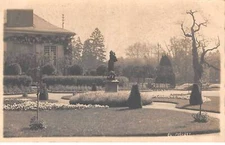 57 - No. 91427 - METZ - Statue in the middle of a garden - Photo card