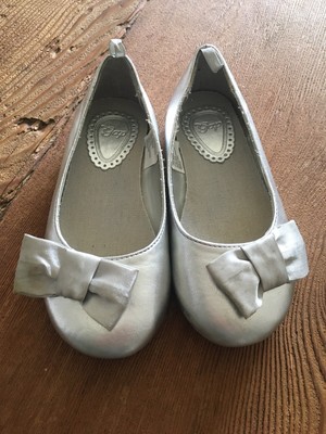 little girls silver shoes