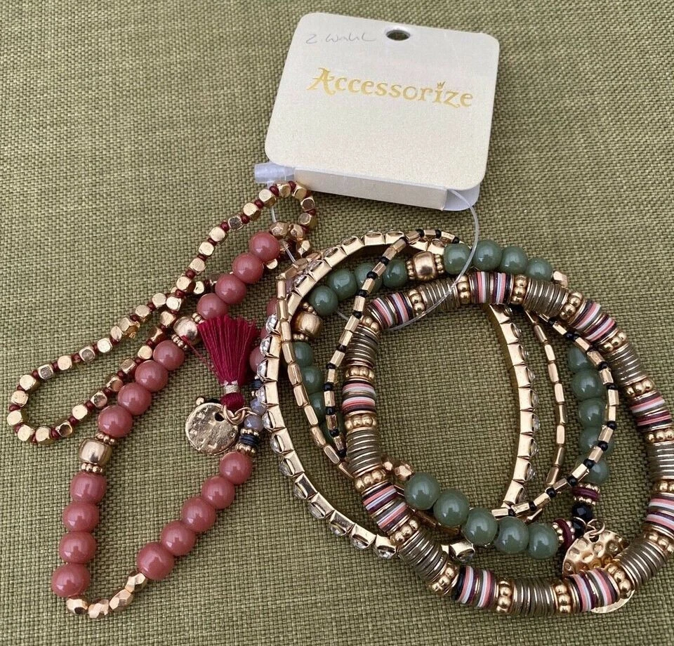 7 Armbandset mit Perlen und Anhängern von Accessorize Neu - Bild 3 von 4