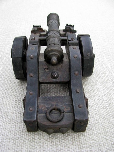 FINE VINTAGE SMALL CAST BARREL BOY’S TOY CANNON WITH FANCY CARRIAGE - Picture 4 of 11