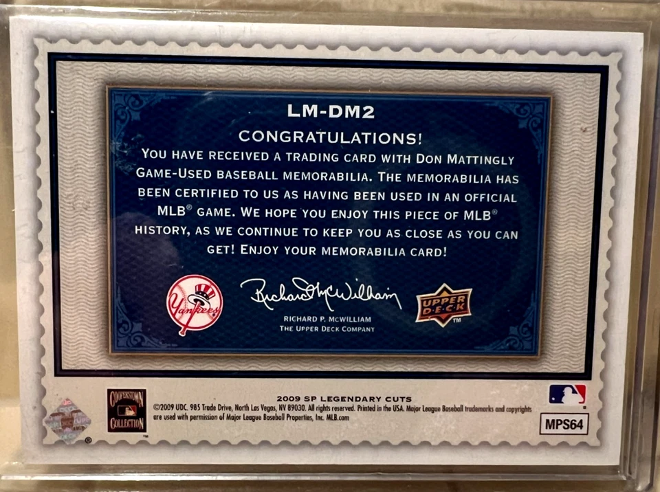 Parche a rayas usado UD SP Don Mattingly 2009 juego #8/100 Foto 3 de 3