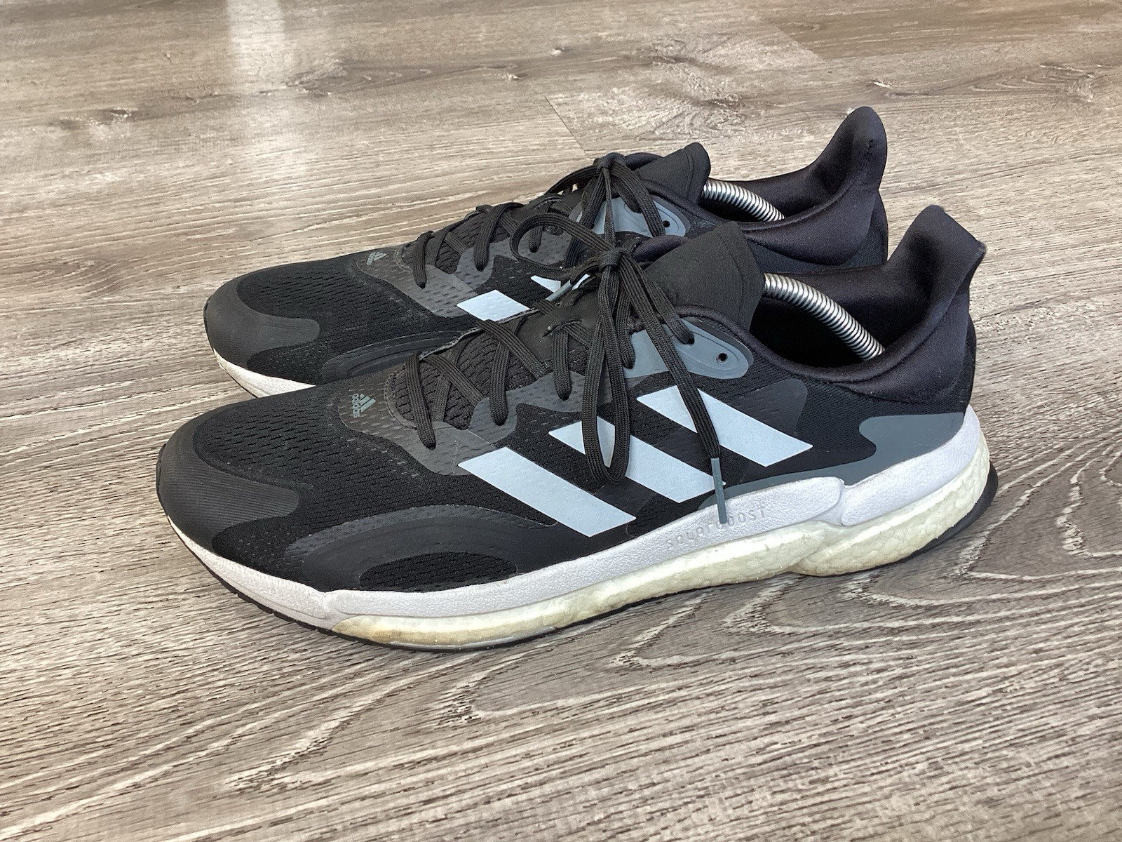 SAOLA Scarpe da corsa Adidas Solar Boost 3 da uomo taglia 12 5 nere argento FW9137 sneakers