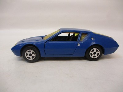 ESF-38234	Norev 1:43 Renault Alpine A310, mit leichten Gebrauchsspuren