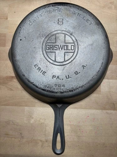 VINTAGE NO.8 GRISWOLD ERIE PA. 704N CHROME/NICKEL CAST IRON SKILLET FRYING PAN