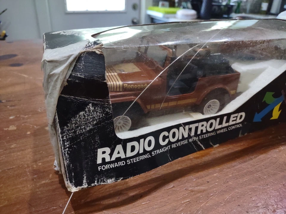 Vintage Sears Remote Control Jeep CJ Renegade Brown Tested Working 1:24 Scale - Image 2 of 4
