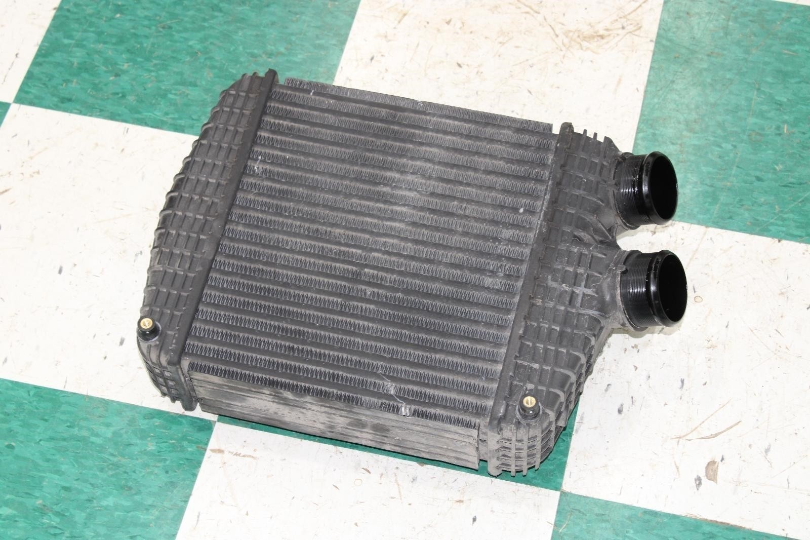 14-19 GHIBLI 3.0L OE Engine RH Passenger Air Cooler Intercooler Assembly Factory