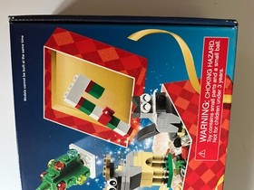 LEGO 40222 Christmas Build Up Building Set - 24 in 1 - New Sealed 250 Pieces