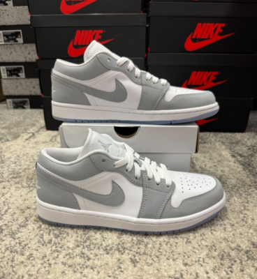 WMNS NIKE AIR JORDAN LOW SIZE WOMENS US (7 MENS) BNIB