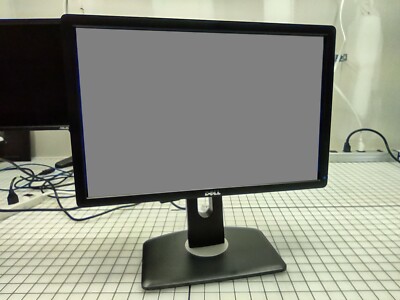 Dell P1913t 19'' 16:10 LCD Monitor 120VAC Landscape + Portrait + Detachable