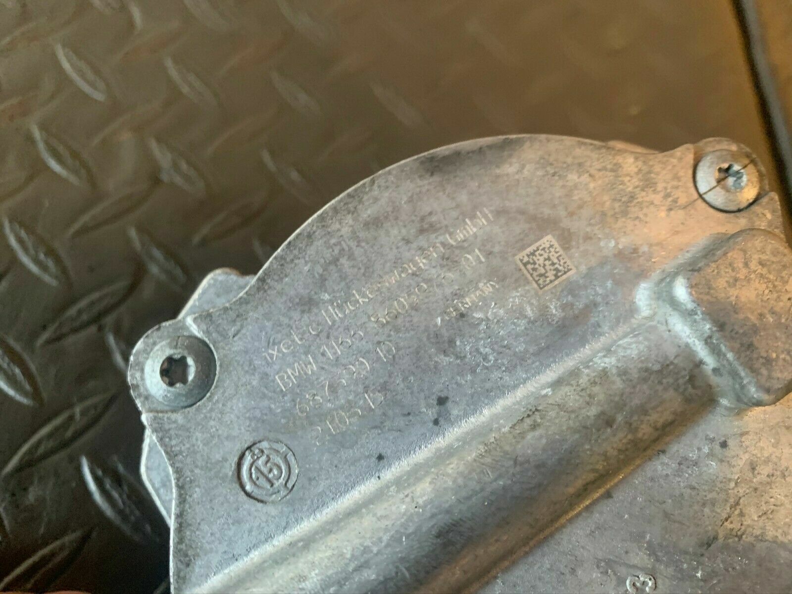 BMW F10 550I M SPORT 20092016 OEM N63 ENGINE BRAKE VACUUM PUMP