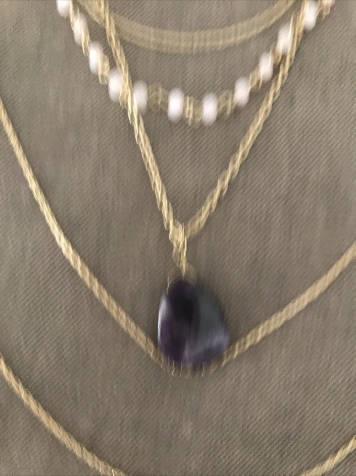 NUEVO CON ETIQUETAS $128 Anthropologie Collar Multicapa Cuentas Púrpura Oro Rosa Foto 2 de 4