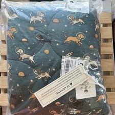 NIB Kate Quinn Bamboo Classic Circle Quilt In Space Pups