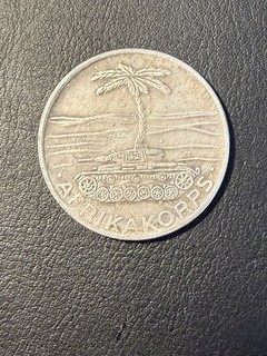 Médaille Africa Corps À Vérifier