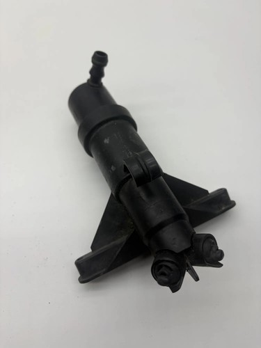 BMW 5 Touring E61 DÜSE SCHEINWERFERREINIGUNGSANLAGE 61677038415 2.50 34077471