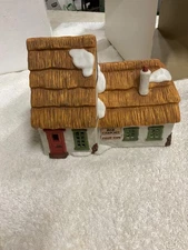 Department 56 “The Cottage of Bob Cratchit and Tiny Tim” Dickens Village 6500-5