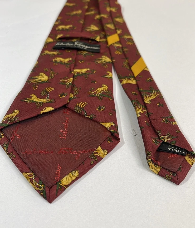Corbata Salvatore Ferragamo 100 % seda estampado novedad corbata granate guepardo para hombre Foto 4 de 4