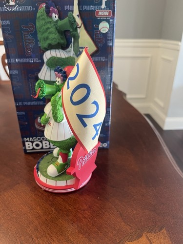 Phillie Phanatic Philadelphia Phillies Red October 2024 Flag Mascot Bobblehead - Picture 6 of 7