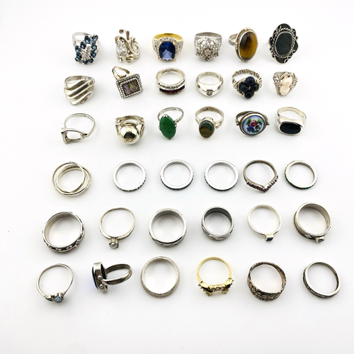 Lote de 36 anillos vintage de plata esterlina esmalte camafeo topacio jade ojo de tigre zafiro - Imagen 9 de 17