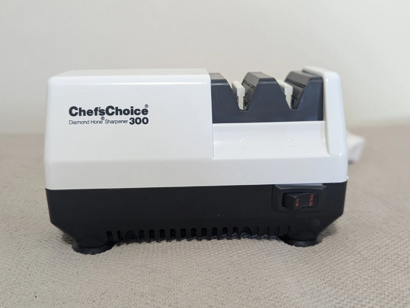 Chef's Choice Model 300 Diamond Hone Knife Sharpener /