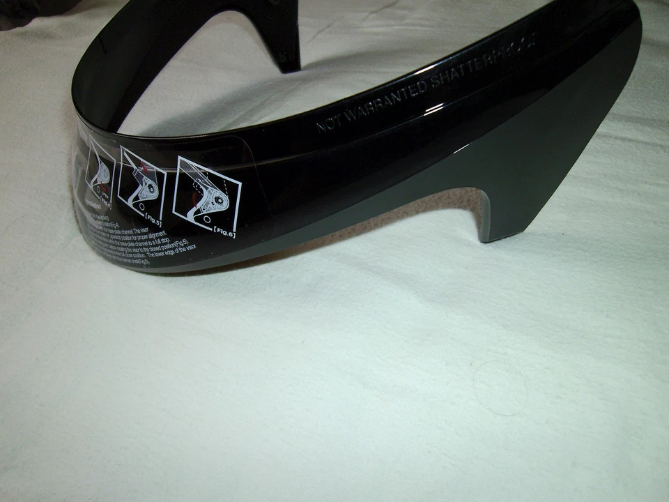 HJC AC-3, Helmschirm