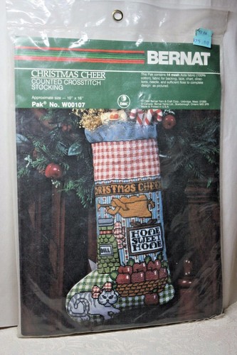 Kit de medias Bernat 1984 "Christmas Cheer" contado punto de cruz nuevo en paquete - Imagen 2 de 6