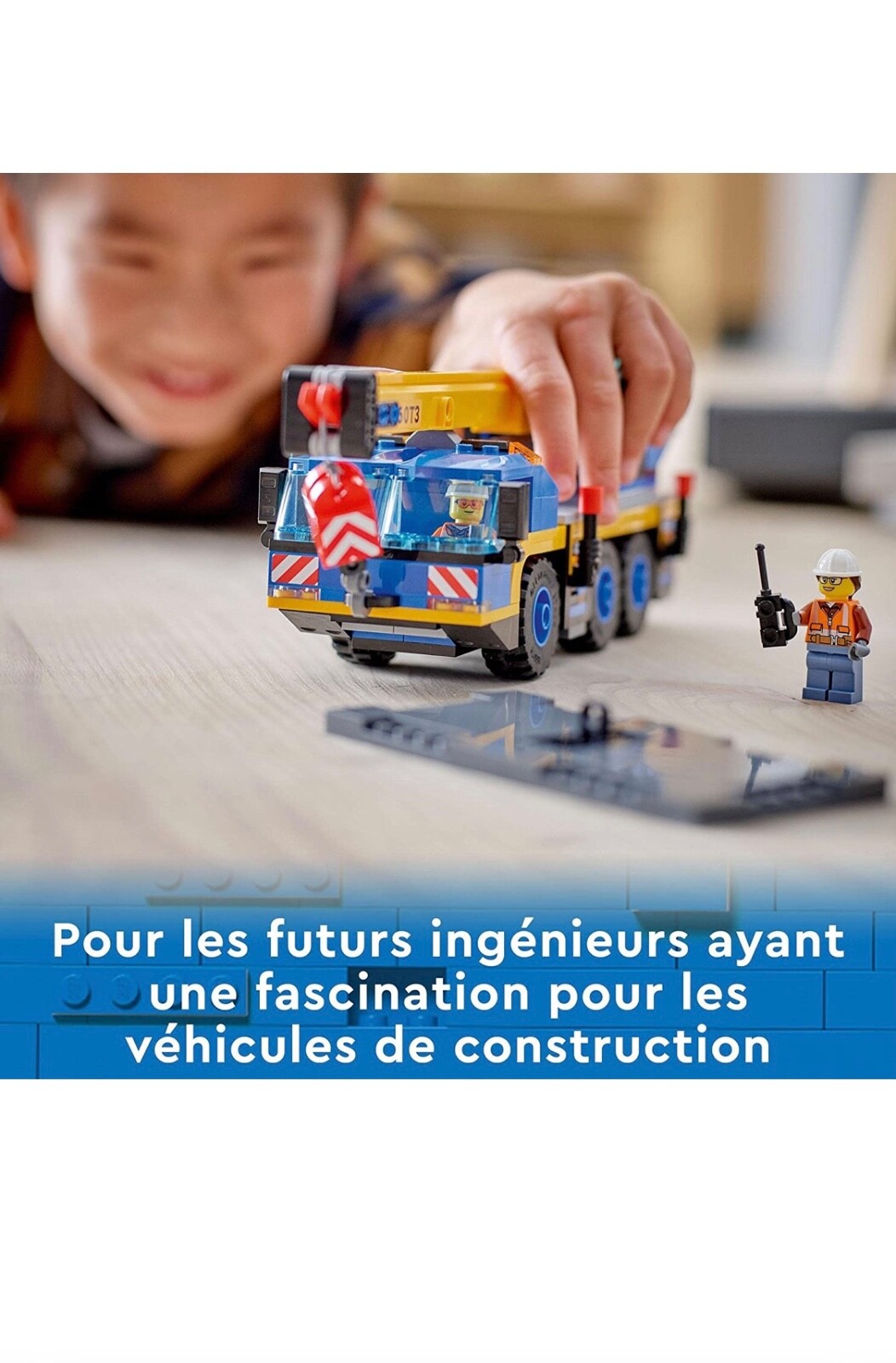 Grue mobile télescopique et camion de chantier avec plaque de route connectable - 2