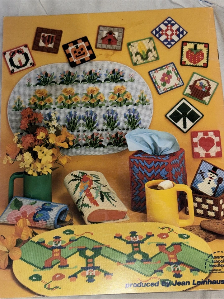 Easy To Make Plastic Canvas Projects Volume 2 Item No. 1377 Boye Needlework - Image 2 of 2