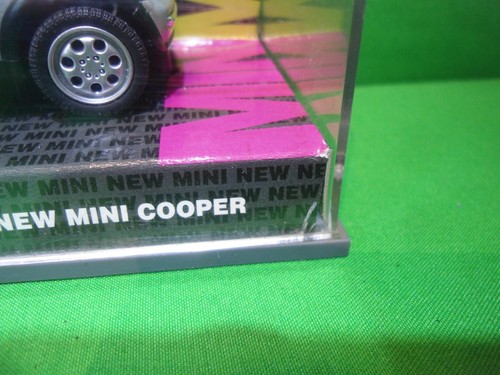 Corgi CC86502 1:36 2001 New Age BMW Mini Cooper plateado como nuevo en estuche - Imagen 2 de 7