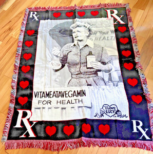 I LOVE LUCY VITAMEATAVEGAMIN THROW BLANKET