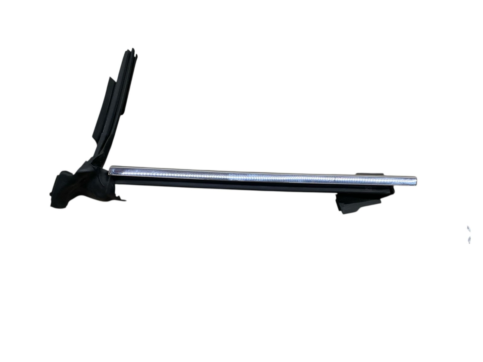 2015 BENTLEY CONTINENTAL CONVERTIBLE LEFT REAR QUARTER WINDOW BELT MOLDING &